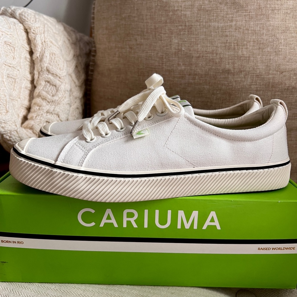 Cariuma White Canvas Sneakers